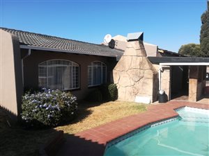 3 Bed House in Mayberry Park