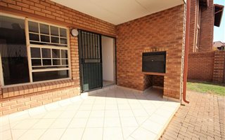 2 Bedroom Apartment in Silver Lakes