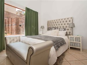 3 Bed House in Heuningklip