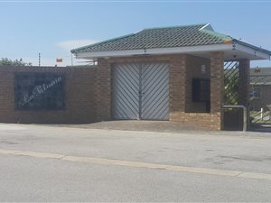 3 Bedroom Townhouse in Lorraine