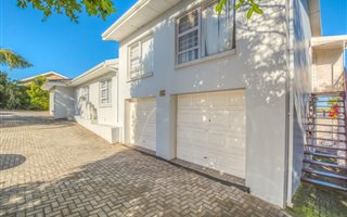 7 Bedroom House in Fernglen