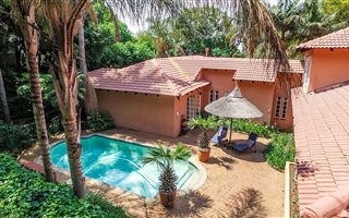 5 Bedroom House in Waterkloof