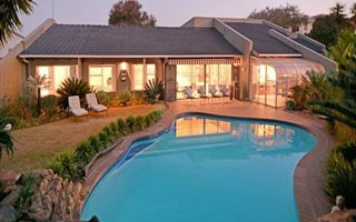 4 Bedroom House in Northcliff