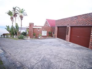 5 Bed House in Glen Gariff