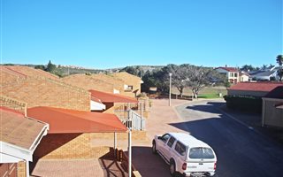 2 Bedroom Apartment in Bay View