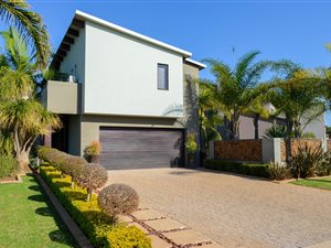 3 Bed House in Silver Lakes