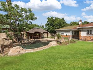 3 Bed House in Cinderella