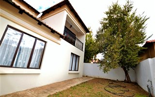 3 Bedroom Townhouse in Thatchfield
