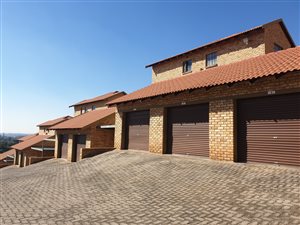 2 Bed Townhouse in Meyersdal