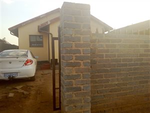 3 Bed House in Lakeside