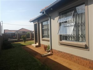 2 Bed House in Witpoortjie