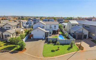 3 Bedroom House in Midstream Estate