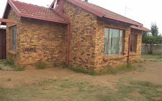 2 Bedroom House in Daveyton