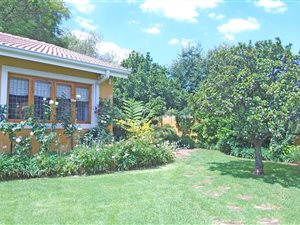 2 Bedroom Garden Cottage in Glenferness AH