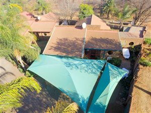 3 Bed Cluster in Die Hoewes
