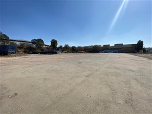 9109 m² Land available in Commercia