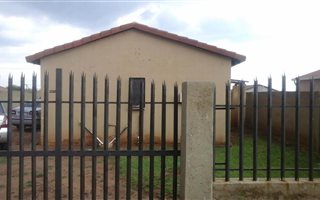 3 Bedroom House in Protea Glen