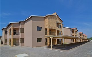 2 Bedroom Apartment in Pomona