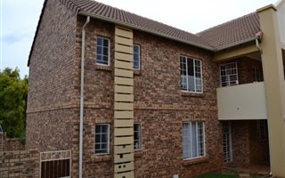 3 Bedroom Apartment in Boardwalk Villas
