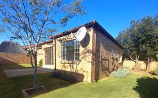 2 Bedroom Townhouse in Honeydew Ridge