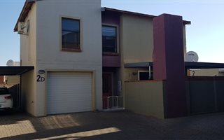 3 Bedroom House in Waterval East