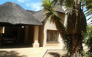4 Bedroom House in Paglande