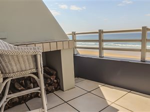 4 Bed Apartment in Hartenbos