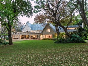 7 Bed House in Bryanston