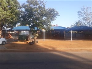 200 m² Office Space in Vanderbijlpark SW2