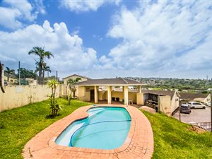 2 Bed Townhouse in Sea View