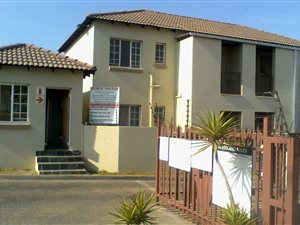 2 Bed Townhouse in Elspark