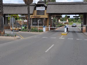 2 Bed Townhouse in Mooikloof Equestrian Estate