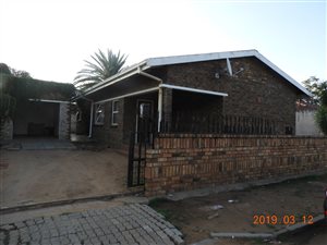 3 Bed House in Elandsheuwel