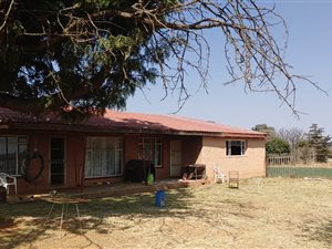 1.7 ha Farm in Hillside AH
