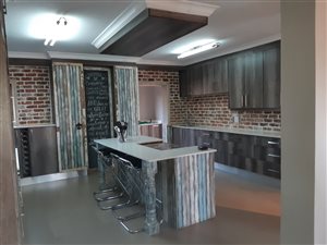 5 Bed House in Parkhaven