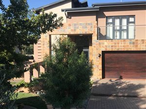 4 Bed House in Eikenhof