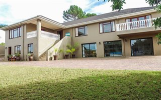 7 Bedroom House in Robberg