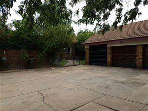 5 Bed House in Modimole (Nylstroom)