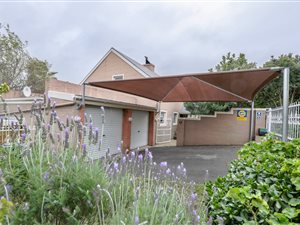 3 Bed House in Dennegeur