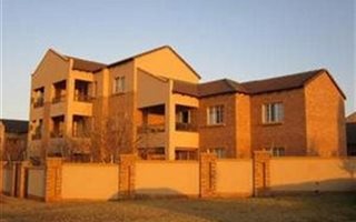 2 Bedroom Townhouse in Eco Park