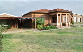 2 ha Farm in Ophir AH