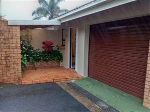 3 Bed Townhouse in Uvongo