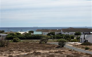 898 m² Land available in Da Gama Bay