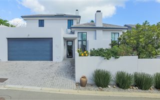 3 Bedroom House in Steynsrust