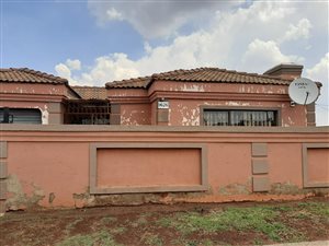 2 Bed House in Vosloorus
