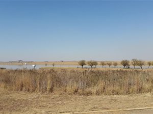 865 m² Land available in Bronkhorstbaai