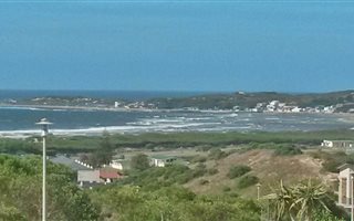 720 m² Land available in Still Bay East