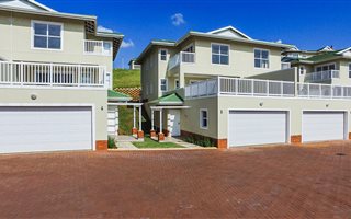 3 Bedroom Townhouse in Mt Edgecombe
