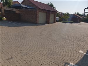 2 Bed House in Theresa Park