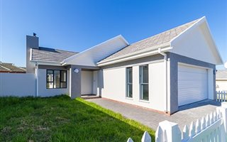 3 Bedroom House in Ben Kamma